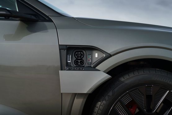 Audi Q8 e-tron charging port