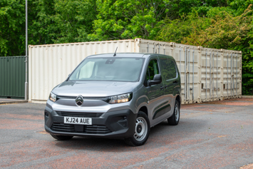 Citroen Berlingo crew van