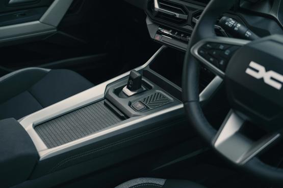 Dacia Bigster centre console