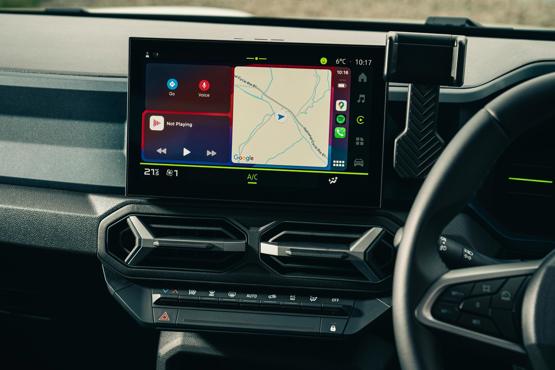 Dacia Duster infotainment screen