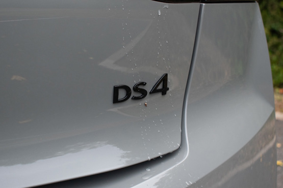 DS 4 badge