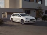 Ford Mondeo Hybrid estate