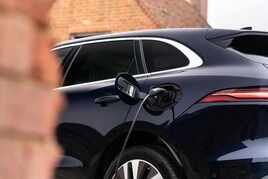 Jaguar F Pace plug-in hybrid charging