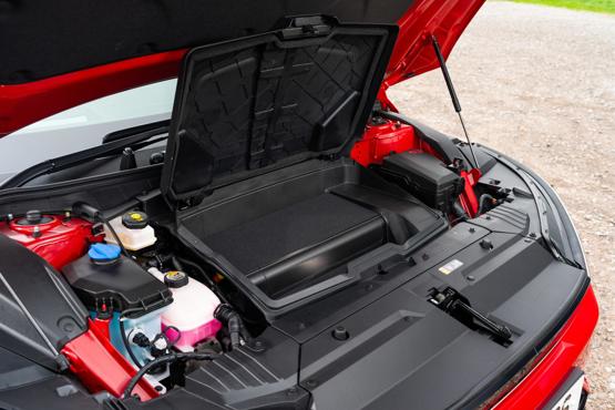 Kia EV6 storage under bonnet