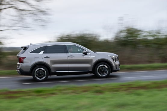 Kia Sorento PHEV driving