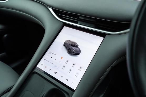 MG IM6 touchscreen