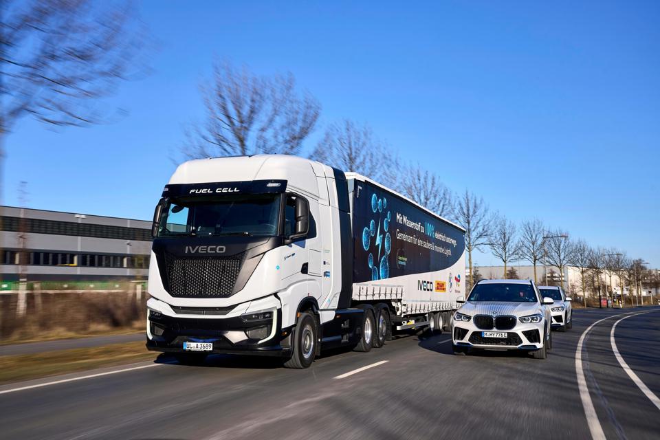 Iveco S-Way hydrogen with BMW