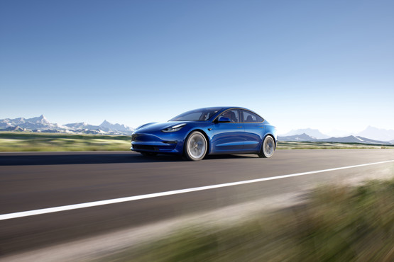 Tesla targets fleets with new RWD Long Range Model 3