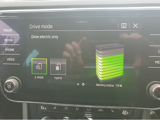 Skoda Superb iV electric mode