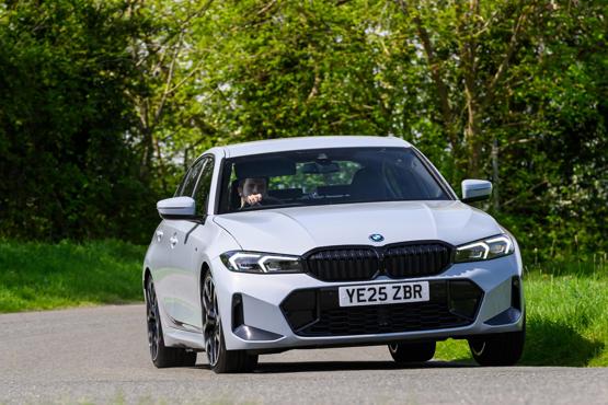 BMW 330e