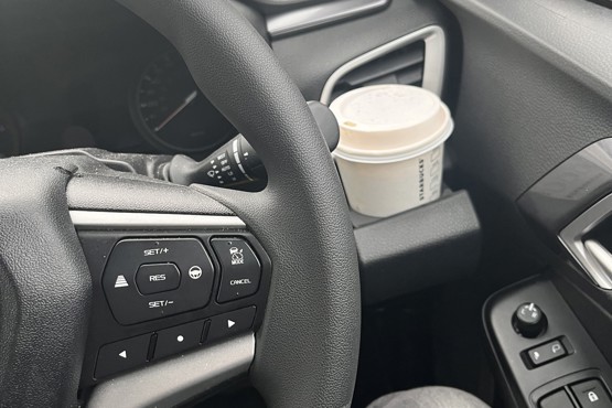 D-Max cupholder