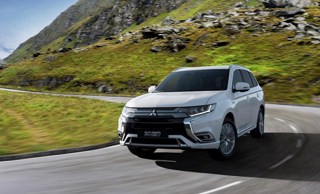 Mitsubishi Outlander PHEV 