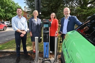 Minister meets with industry for destination charging discussion