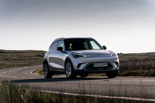 Smart joins other carmakers by offering own EV grant