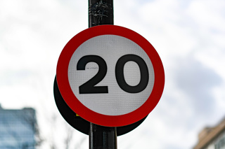 20mph speed limit sign