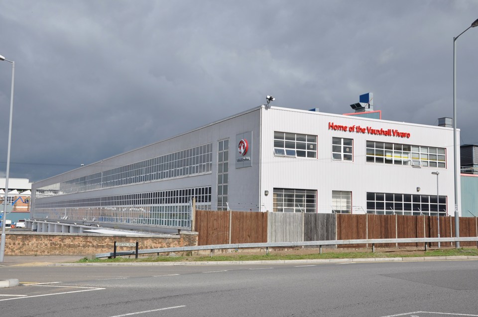 Vauxhall Luton plant future secured, Vauxhall Vivaro.