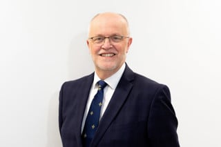 Logistics UK's chief executive steps down