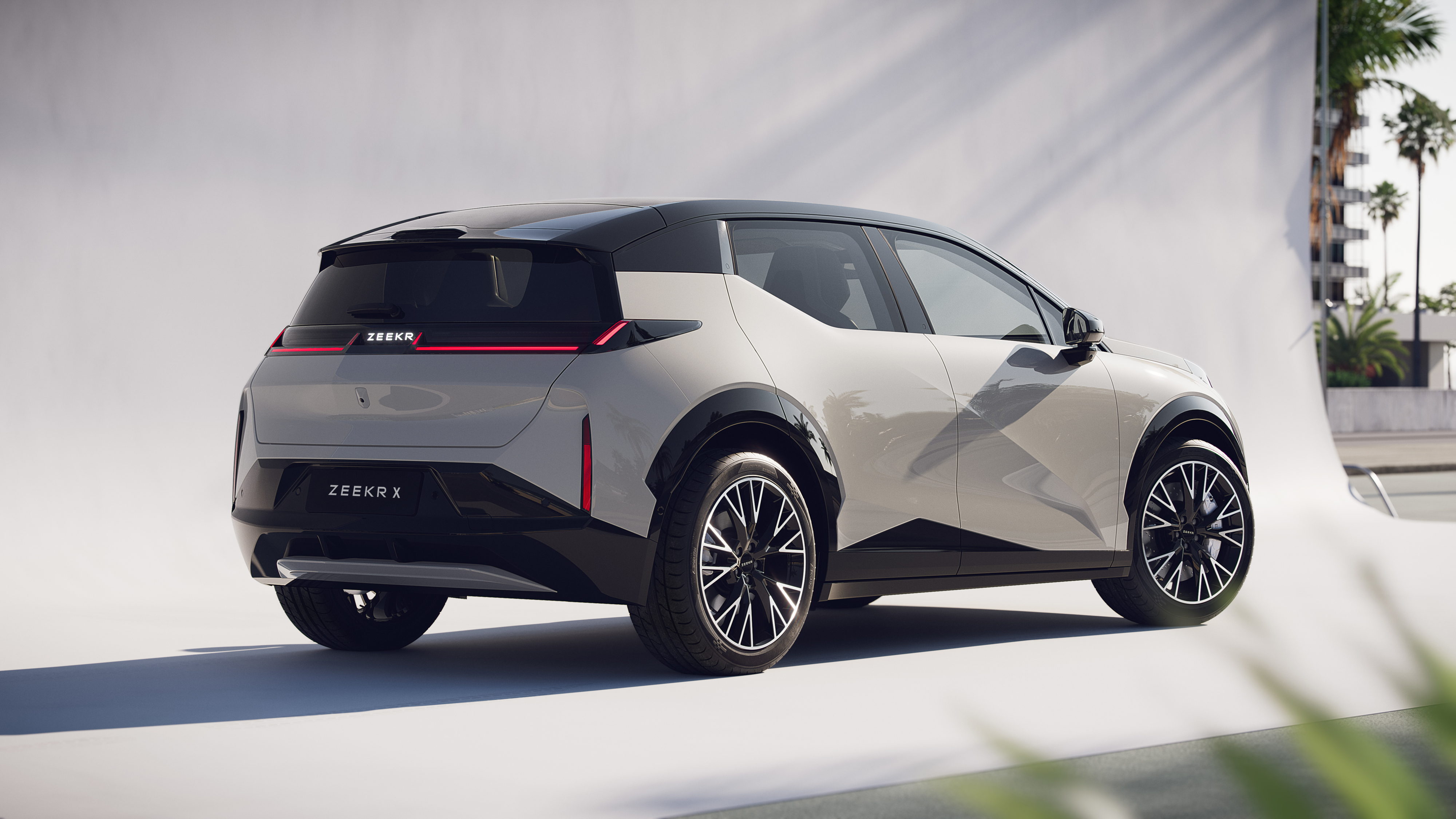 Chinese Electric Carmaker Zeekr Announces European Launch