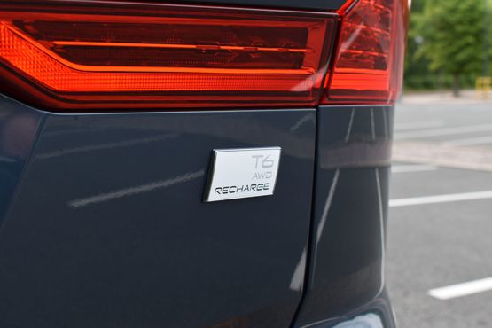 Volvo XC60 T6 badge