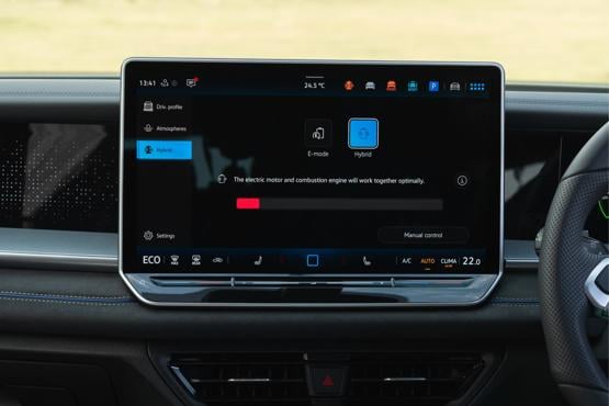 VW Tayron infotainment screen