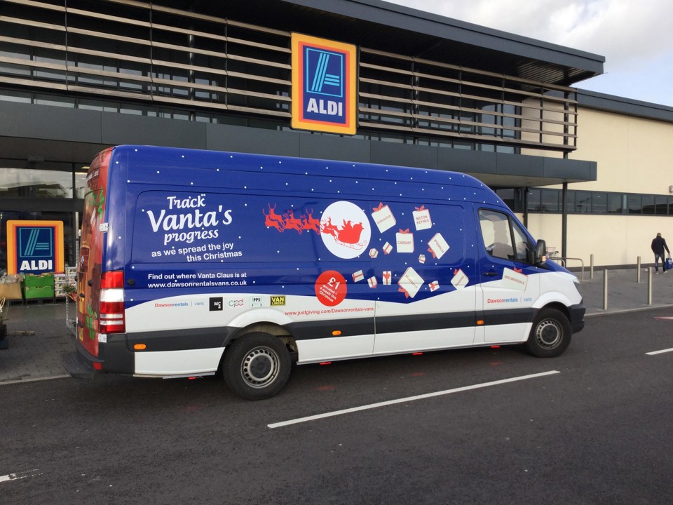 Dawsonrentals Vans Vanta Claus